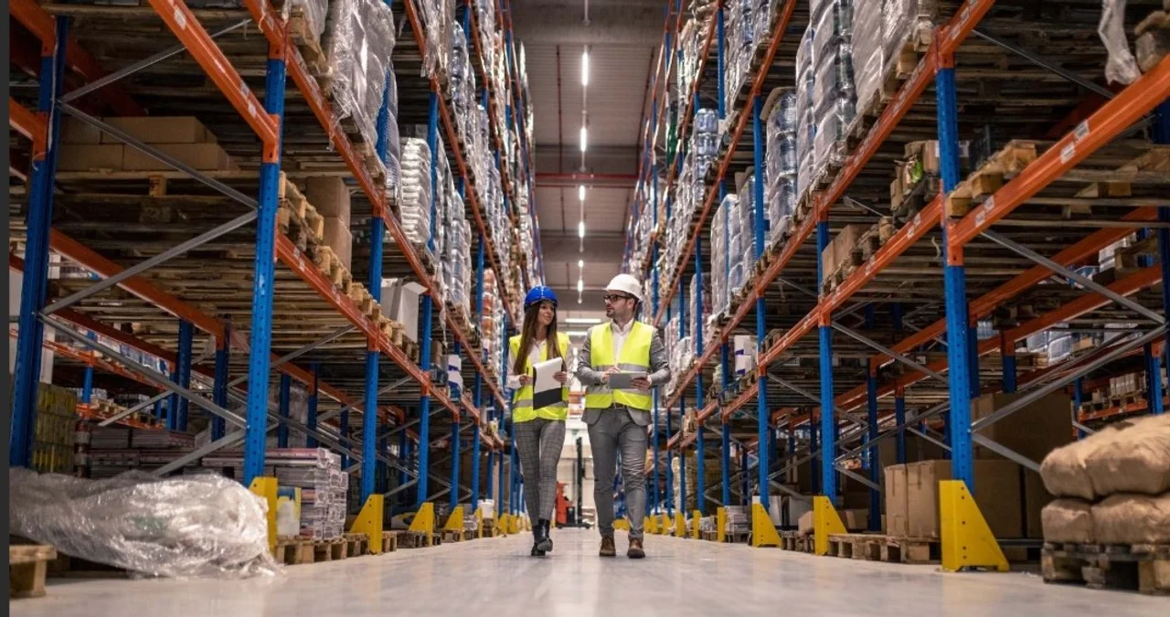 Milei en el país de las maravillas: otra empresa sale a contratar ya 400 trabajadores